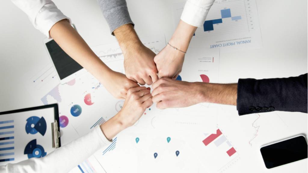 How Can Smart IT Boost Morale and Retention in Manufacturing?